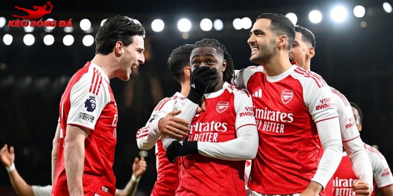 Tottenham vs Arsenal chứng kiến sự áp đảo của vị khách