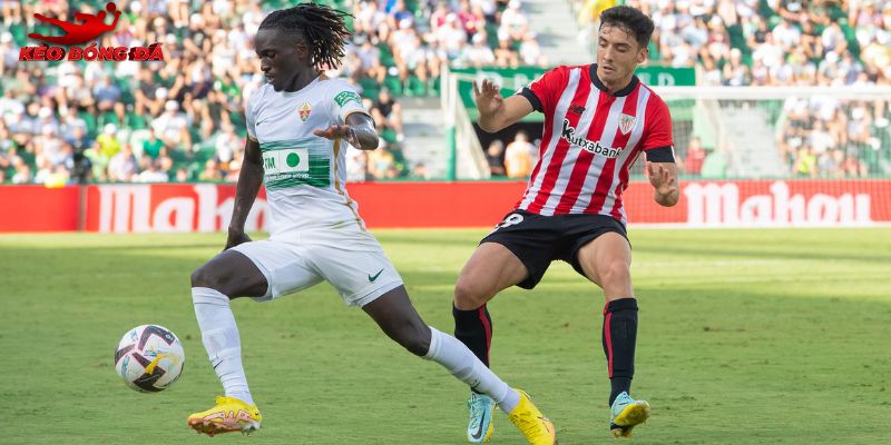 Trận lượt đi giữa hai đội đã diễn ra vô cùng chặt chẽ